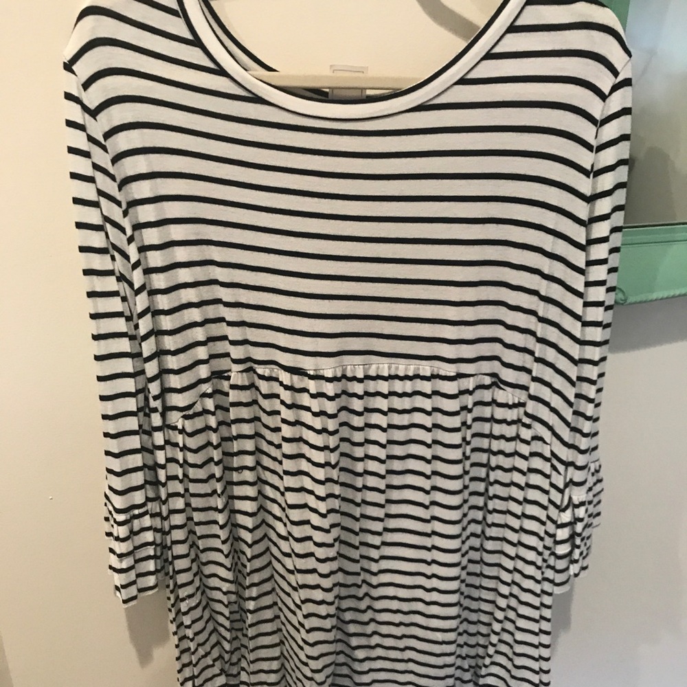 B&W striped babydoll tunic